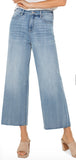 Stride with Cut Hem